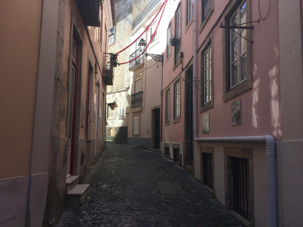 Guesthouse Castelo Lisbon Exterior photo